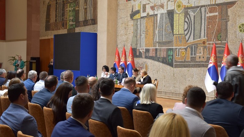 Opštinama i gradovima 600 miliona dinara za oblast socijalne zaštite